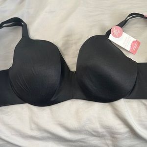 Black cacique lightly lined balconette.